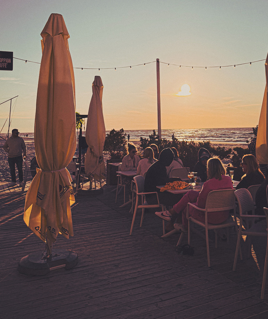 Kontener Dębki – widok na plażę